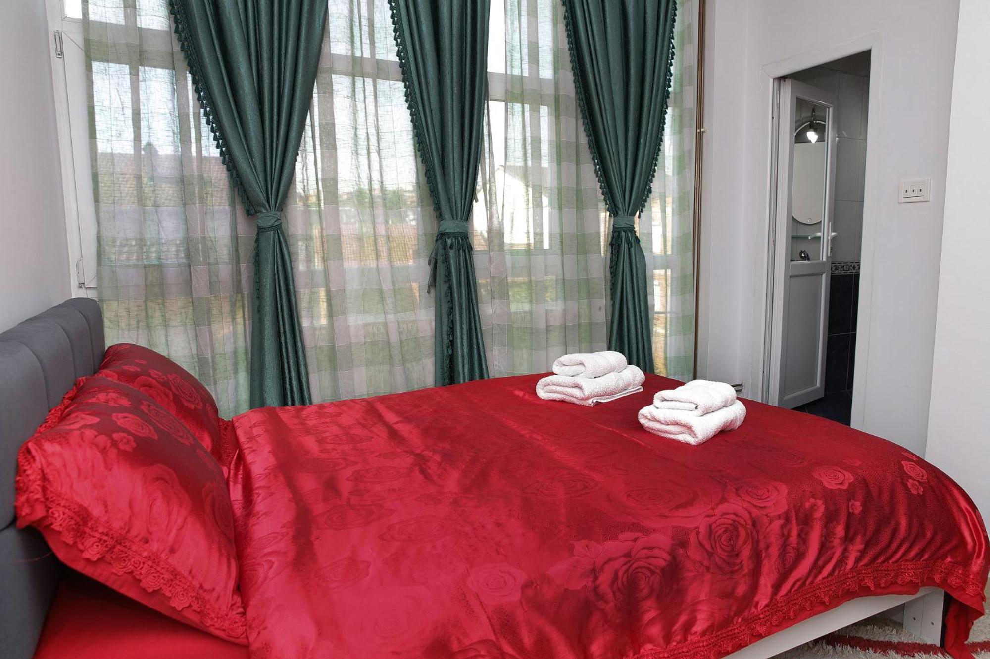 Hotel Xhema Priştine Dış mekan fotoğraf