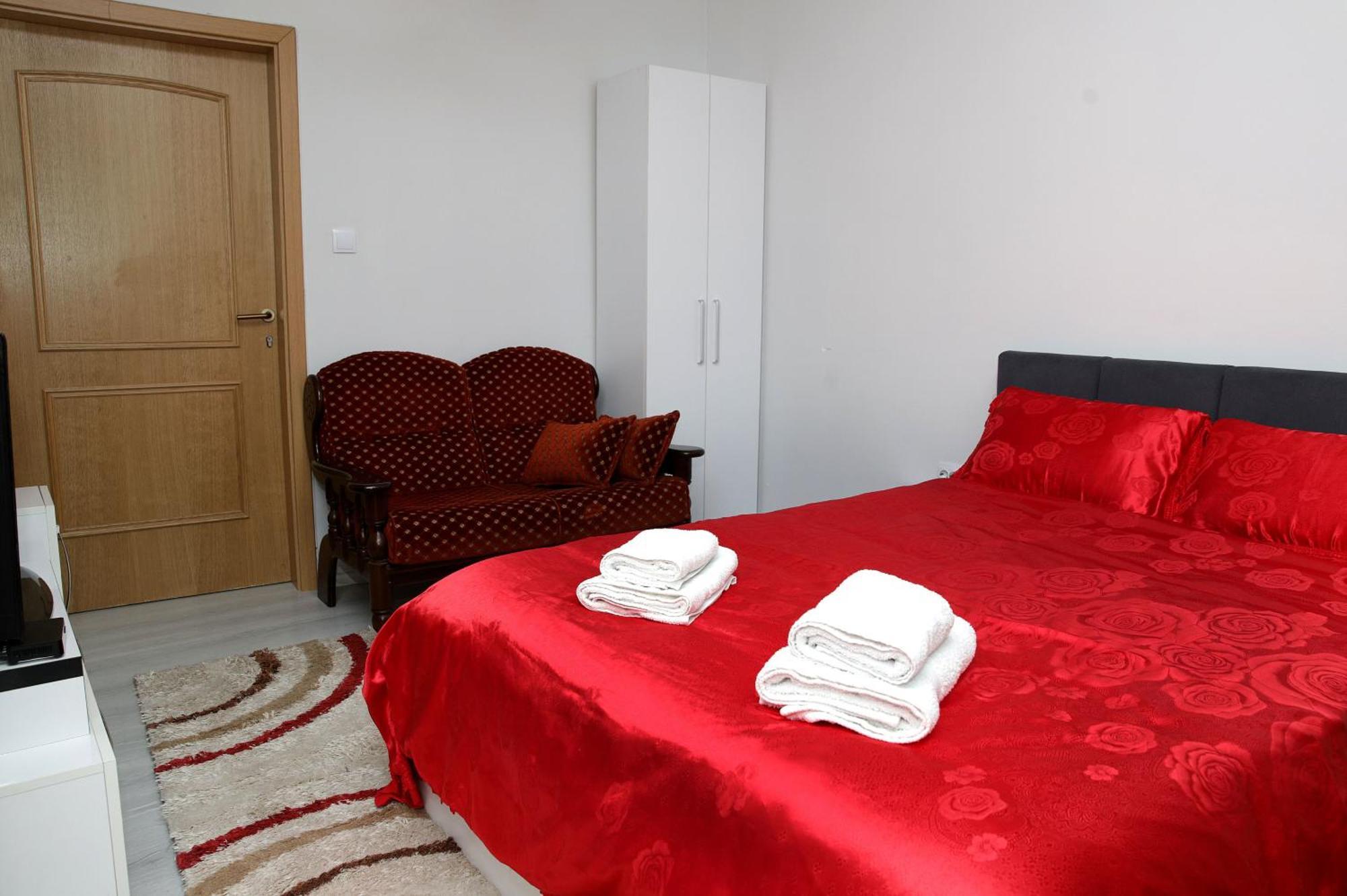 Hotel Xhema Priştine Dış mekan fotoğraf